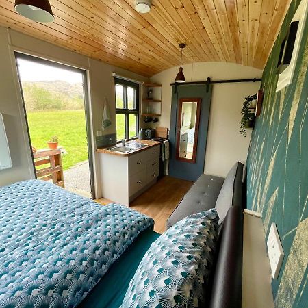 Stepping Stones Glamping Little Red Hotel Bantry Kültér fotó