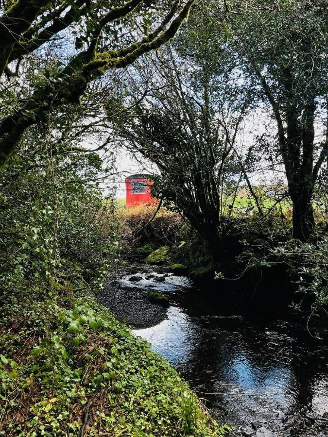 Stepping Stones Glamping Little Red Hotel Bantry Kültér fotó