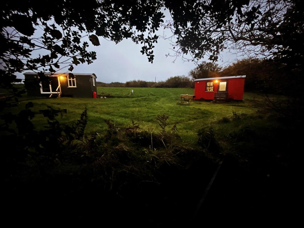 Stepping Stones Glamping Little Red Hotel Bantry Kültér fotó